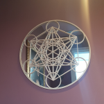 Specchio Metatron in legno Okumè